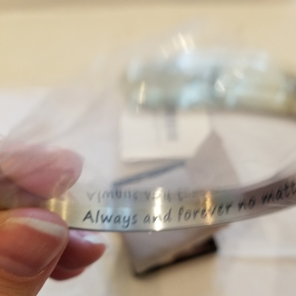 🆕️Inspirational Bracelet - Picture 2 of 6